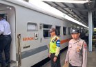 Puncak Arus Balik Lebaran Polres Malang Tingkatkan Pengamanan di Stasiun dan Terminal